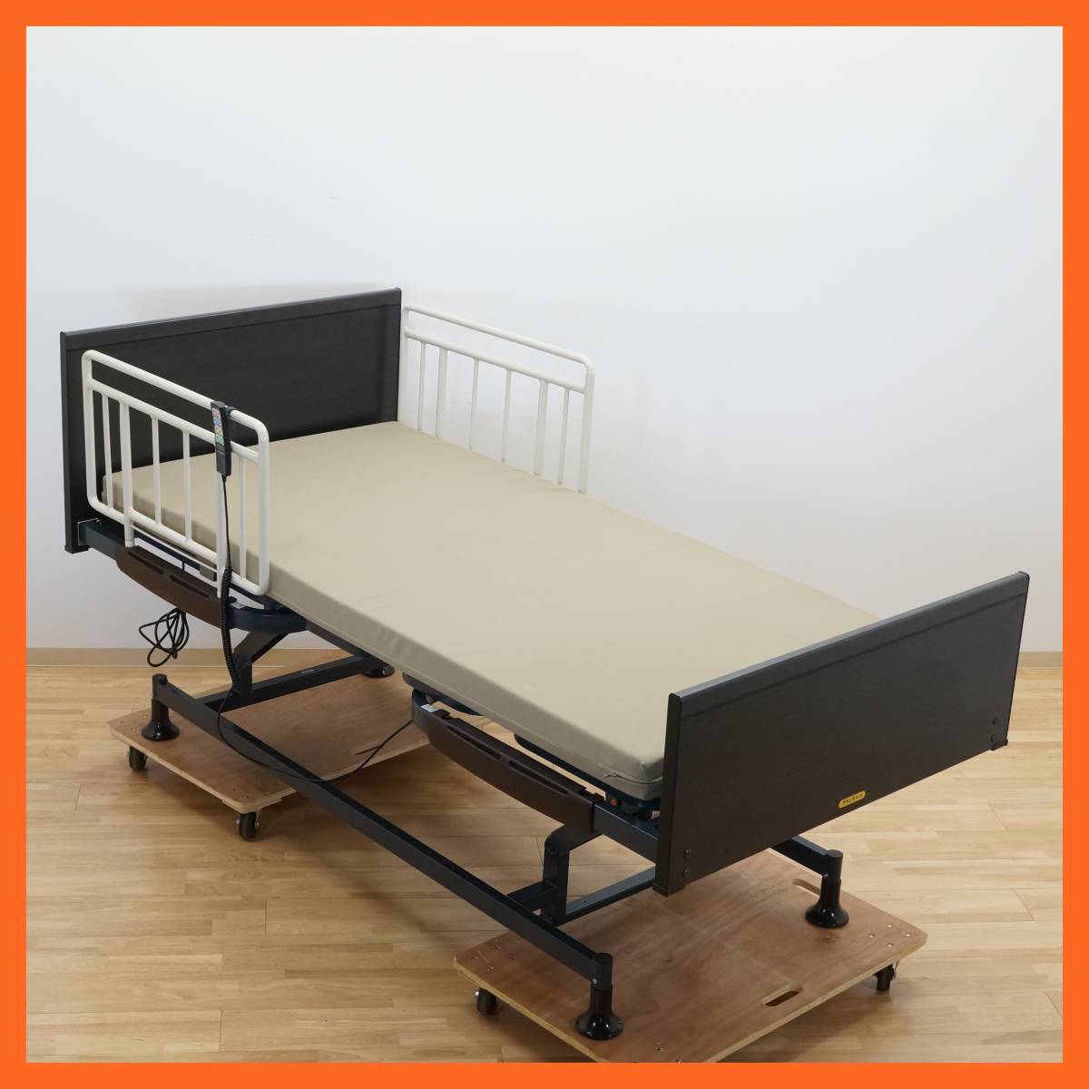 前ダ:【フランスベッド】電動ベッド エスポア TRG29 3M サイドレール リバーシブルマットレス 幅約102.7㎝ 介護ベッド 寝具 介護用品 