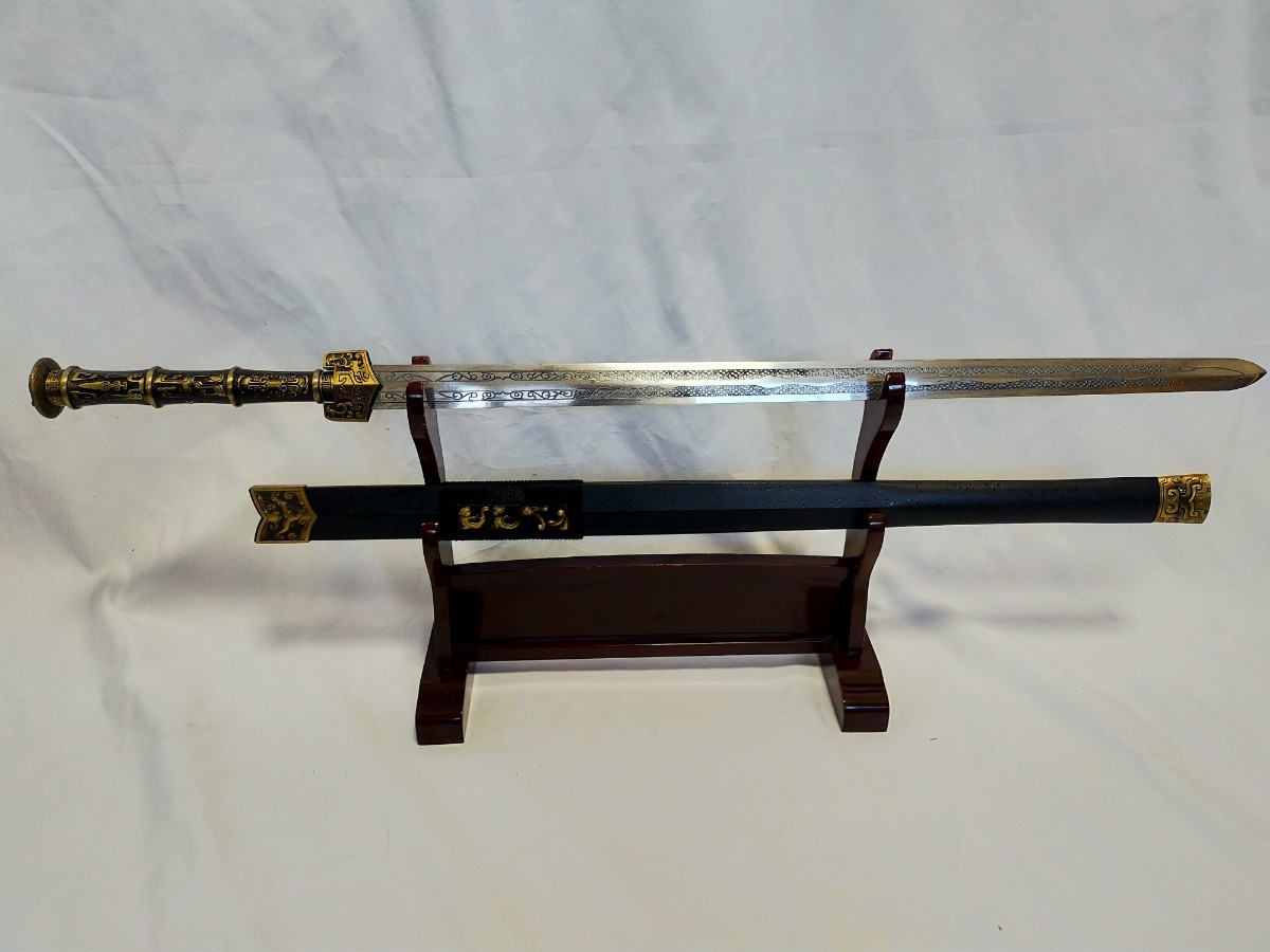 ☆新品☆ 古代中国の剣(黒石目鞘) 漢剣シリーズ② 炭素鋼刀身 武術太極