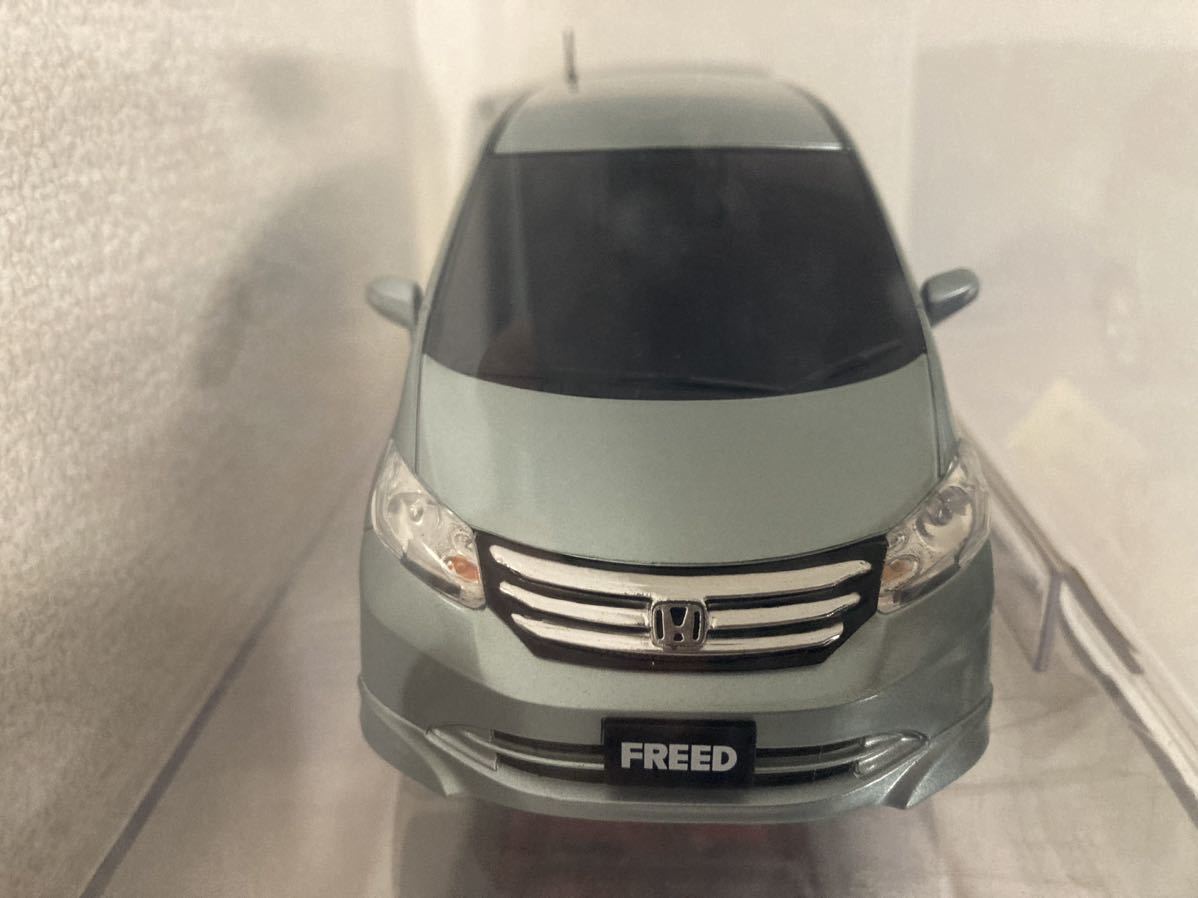 FREED フリード ミニカー 初代 GB3 カラーサンプル ルミナスブルー 1/24 カラーサンプル ホンダ フリード HONDA FREED GB3 GB4 ルミナス