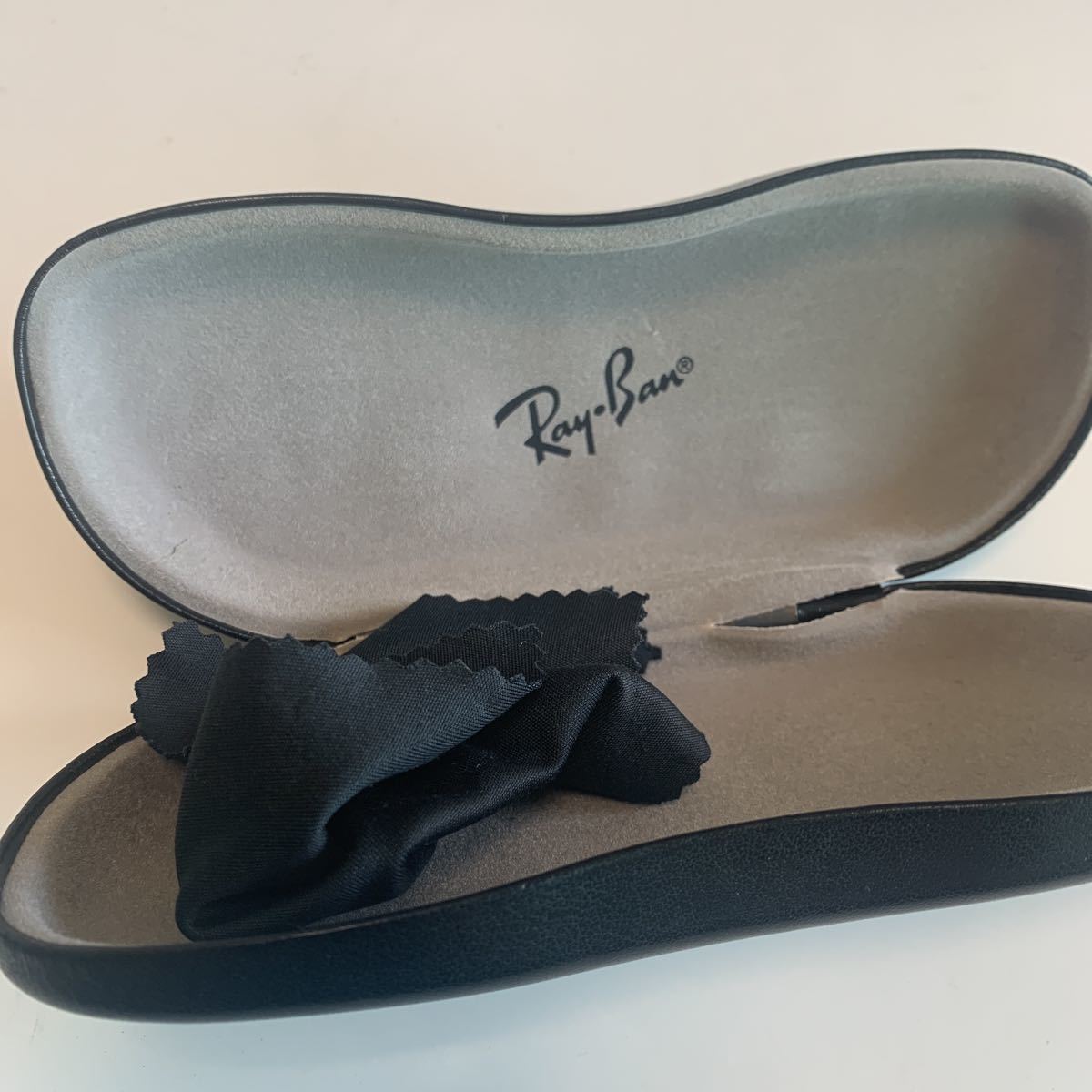 美品☆正規品ケース付☆RAY-BANレイバン WAYFARERウェイファーラー 