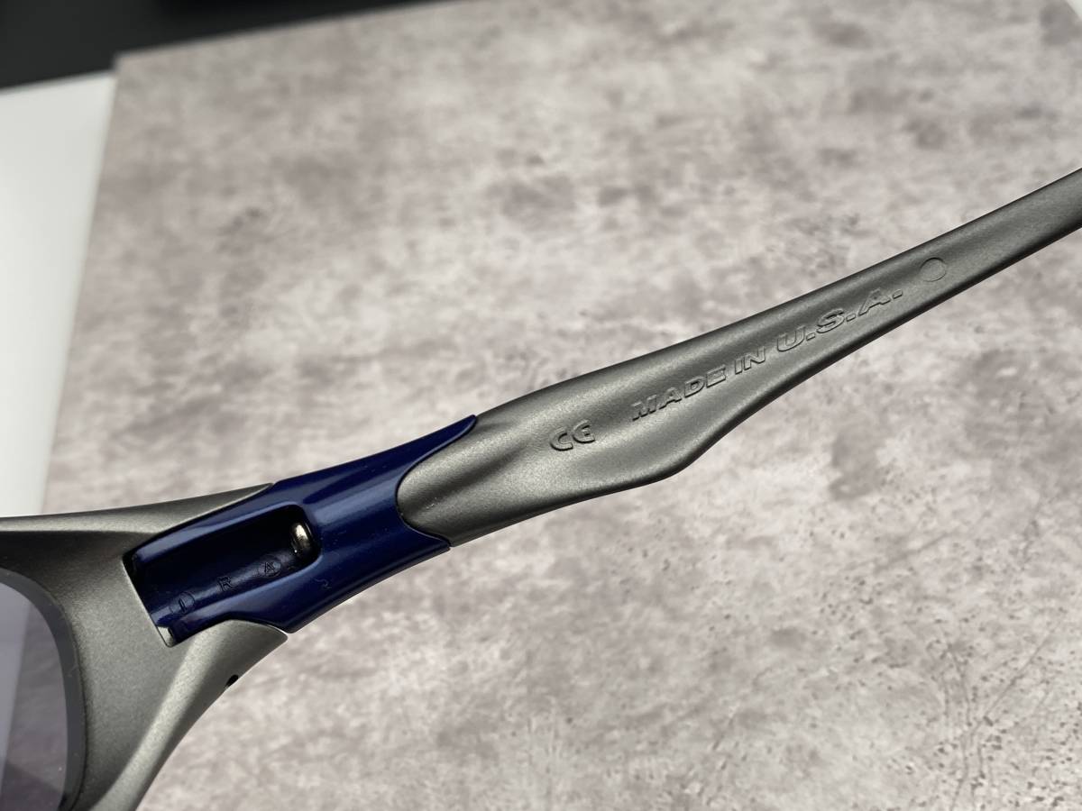 限定モデル☆OAKLEYオークリー VALVEバルブ ダークグレー/Ice Iridium
