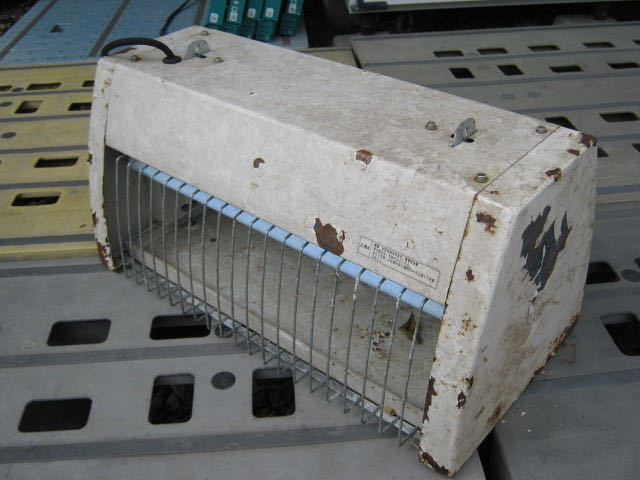 捕虫器　中古品A