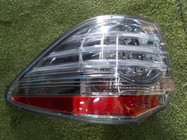 クラウン ハイブリッド GWS204 左テールランプ GWS204 クラウン