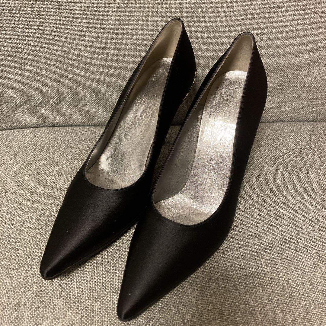 Ferragamo IVREA ラインストーンパンプス Ferragamo IVREA ライン