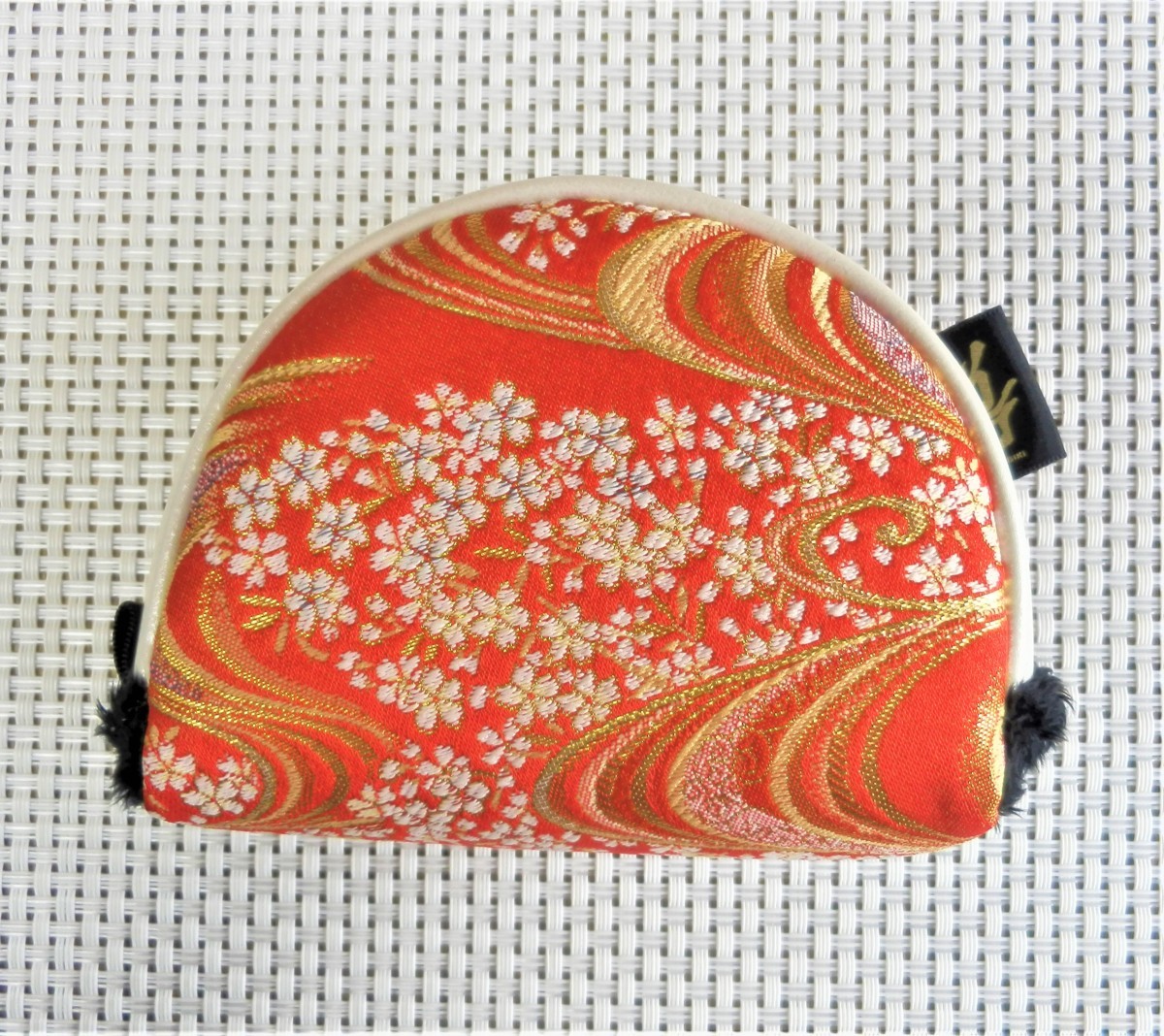 【導】/MICHIBIKI/桜赤/パターカバーマレット/金襴織物/京都西陣/和柄/試作品/新品・未使用