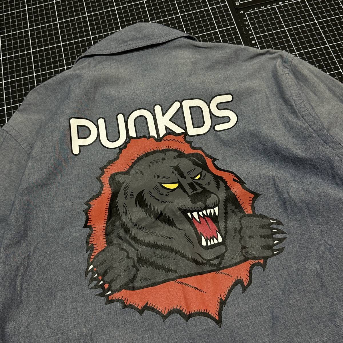 人気セール，人気PUNK DRUNKERS パンクドランカーズ Lサイズ 刺繍 長袖 シャンブレーシャツ(その他)｜売買されたオークション情報、yahooの商品情報をアーカイブ公開 - オークファン その他