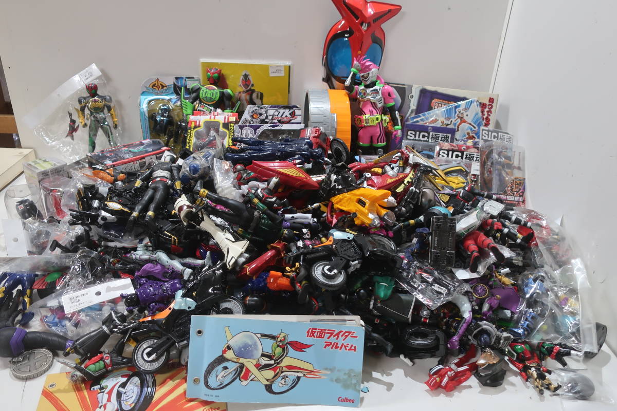 ☆同梱不可【送1000円】2828 ジャンク品 仮面ライダーまとめ① 