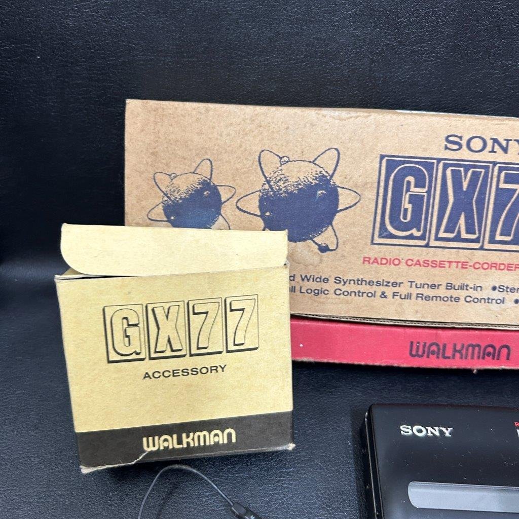 SONY ソニー WALKMAN ウォークマン 動作未確認 オーディオ機器 現状品 箱付き カセットウォークマン WM-2 カセットプレーヤー ジャンク 1円 ホルダー付属 1円から即決 シルバー