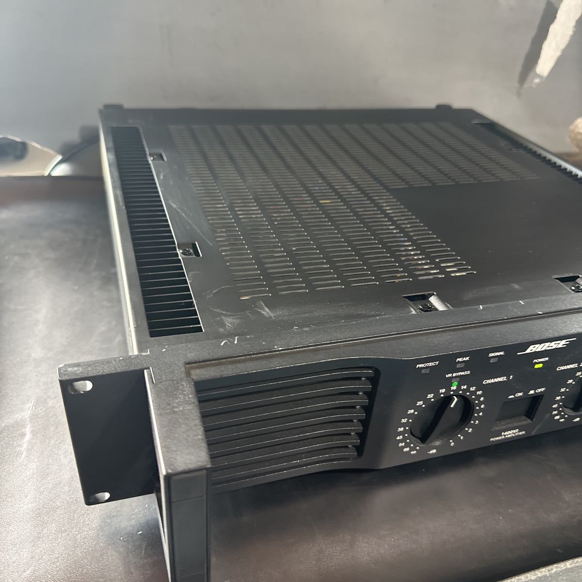 1400VI ボーズ BOSE パワーアンプ | 公式通販 - Bose デュアルパワー