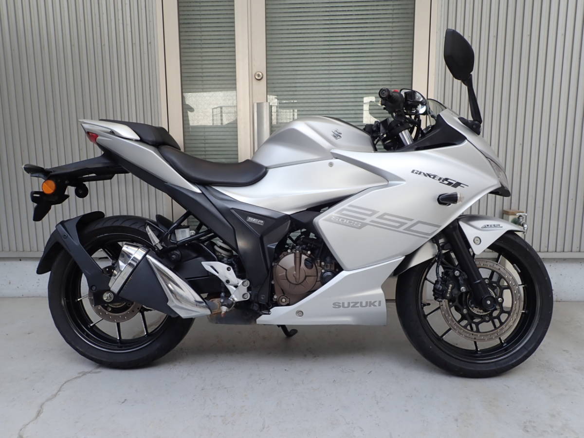舞さんcbr250r書