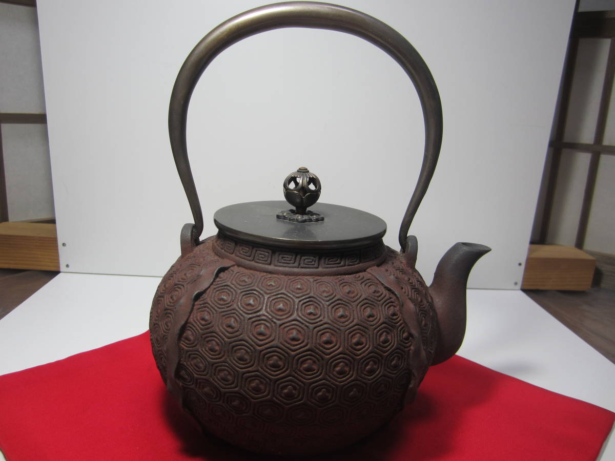 龍文堂造☆鉄瓶☆茶道具☆骨董☆時代物☆中古品☆水漏れあり☆111131
