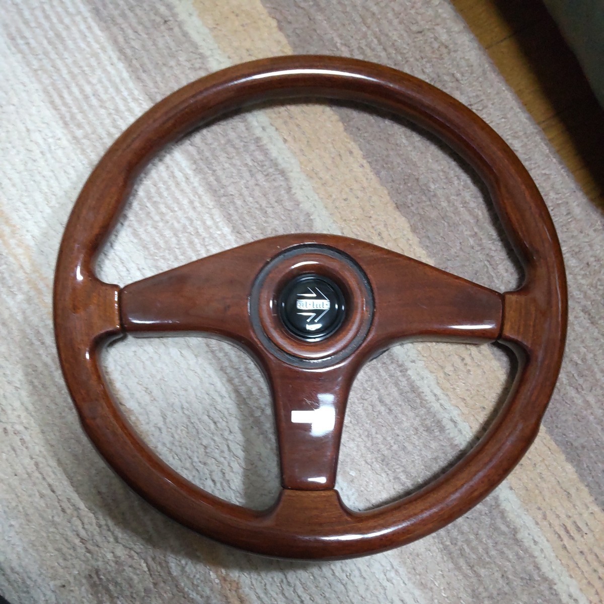 MOMO ウッドステアリング ハンドル ステアリング