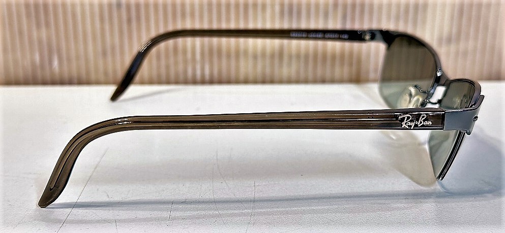 Ray-Ban(レイバン) サングラス RB3318 004/8E 中古 中古 メンズ品 Ray-Ban(レイバン) RB3318 004/8E 57□17 145、ケース