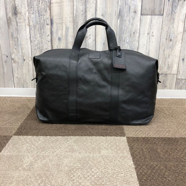 【18396】TUMI トゥミ ボストンバック トラベルバッグ バッグ 鞄 カバン ブラック 黒 レザー 梱包120サイズ