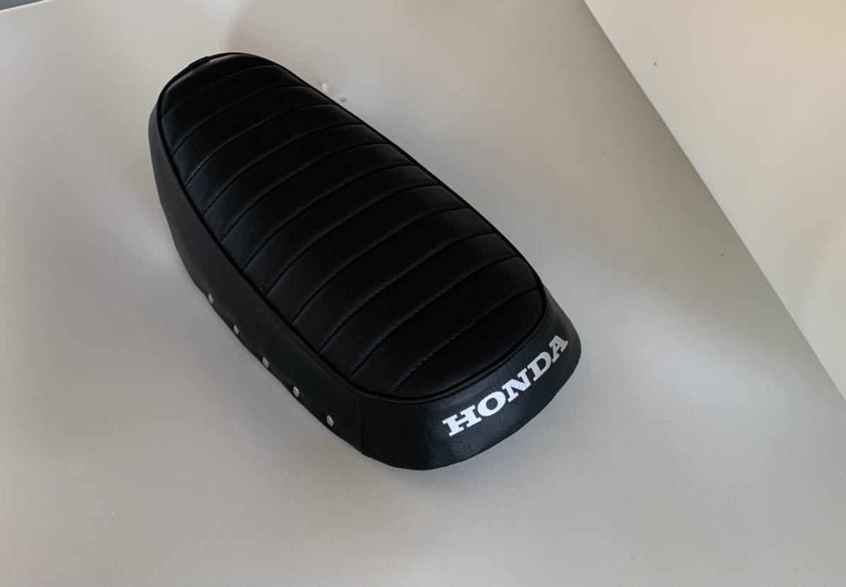 ダックスシート　表皮　未使用　ロゴ入り　ホンダ　カバー　パーツ