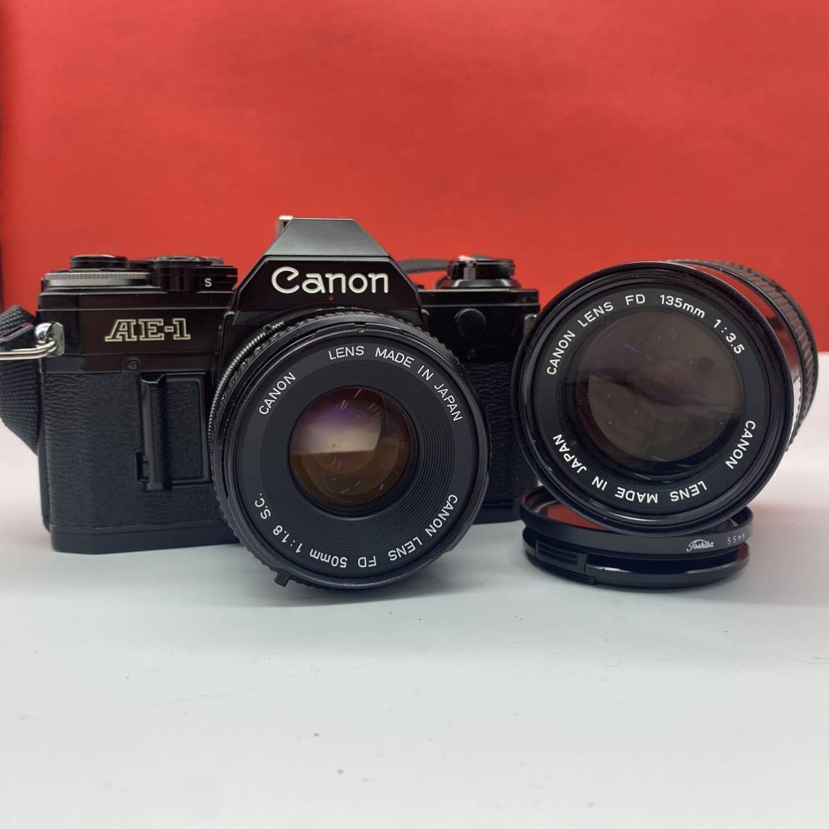 ◇A Canon AE-1 フィルムカメラ 一眼レフ ブラック FD 1:1.8 S.C. / FD