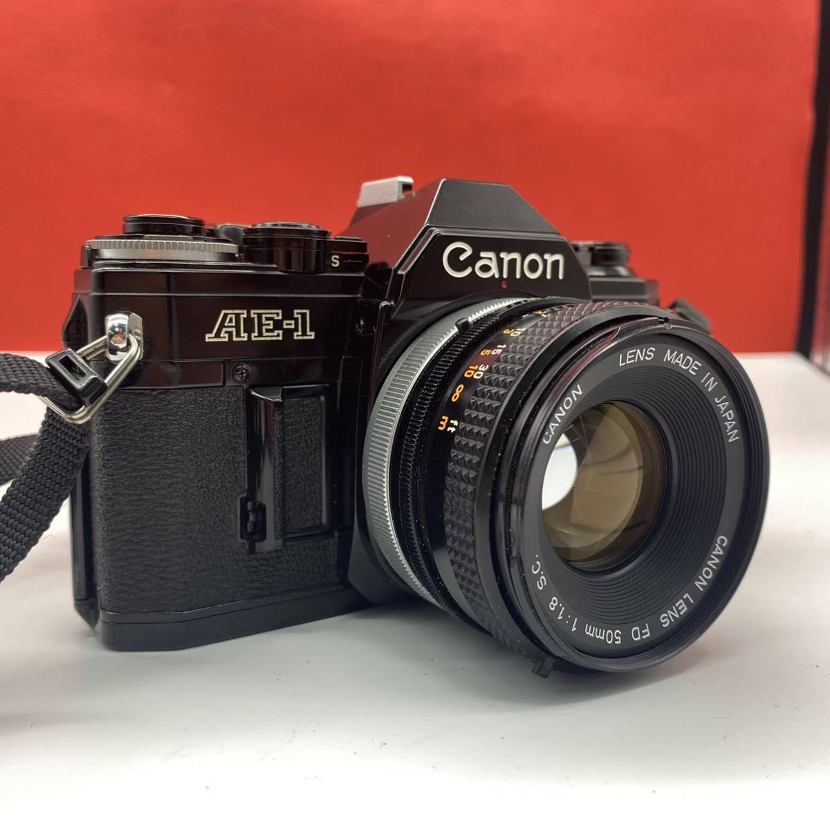 ◇A Canon AE-1 フィルムカメラ 一眼レフ ブラック FD 1:1.8 S.C. / FD