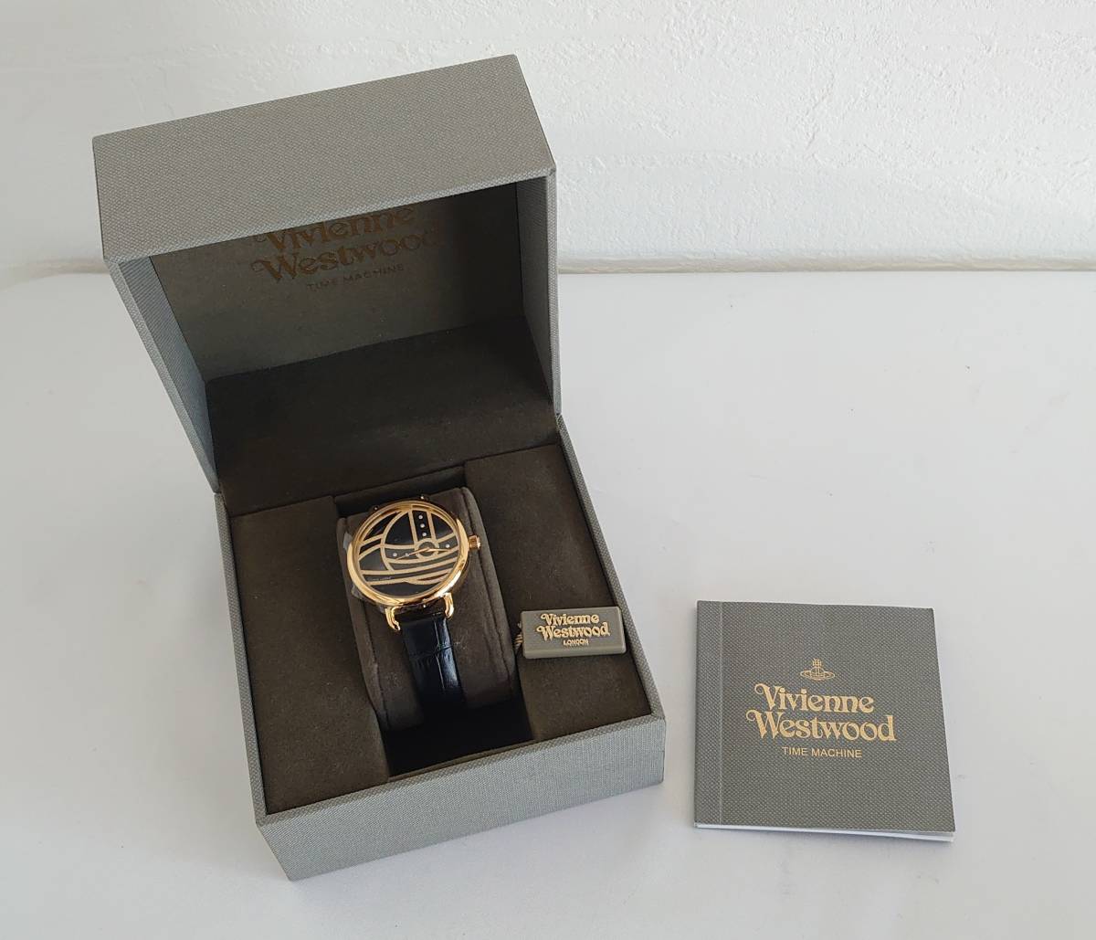 4-14577【未使用保管品 キングラム】腕時計 レディース Vivienne Westwood ヴィヴィアンウエストウッド ラドブロークⅡ VV076GDBK QZ
