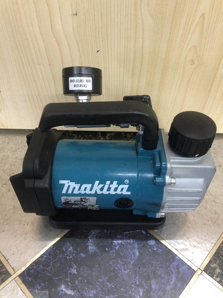  017 ジャンク品 マキタ 充電式真空ポンプ VP180D 通電確認のみ ジャンク(ポンプ)｜売買されたオークション情報、yahooの商品情報をアーカイブ公開 - オークファン ポンプ