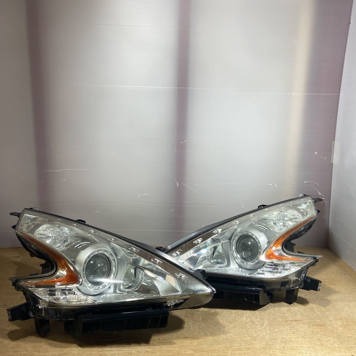 【新作】 破損なし フェアレディＺ Z34 純正 ヘッドライト 左右 ヘッドランプ HCR-627 KOITO100-63055 打刻Q(ヘッドライト)｜売買されたオークション情報、yahooの商品情報をアーカイブ公開 - オークファン 日産用