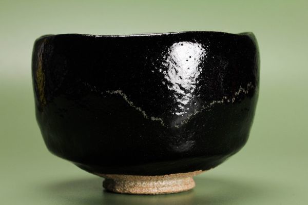 鵬雲斎大宗匠書付　黒茶碗　骨董品　SALE中 黒楽 茶道具 茶道具茶碗 白幕くすり黒茶碗『鵬雲斎大宗匠 (後藤明道)