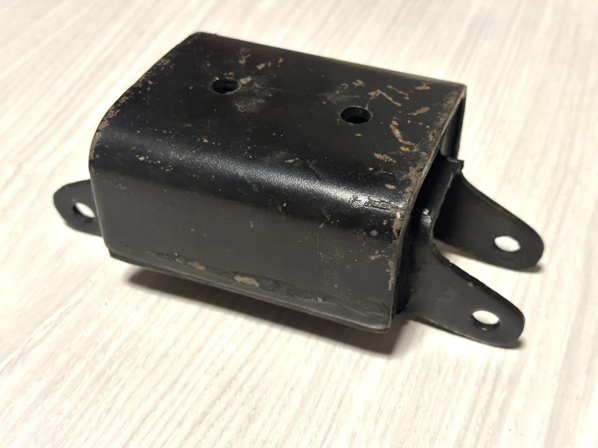 日産 ニッサン ダットサン ブルーバード 410 411 ミッションマウント
