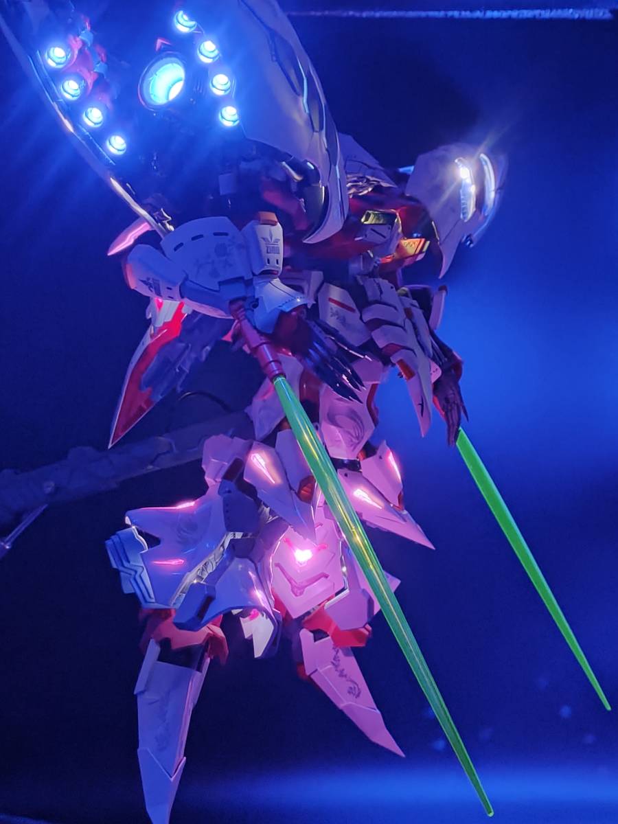 機甲の城 1/72 QMS-400 KYROSAQ（キュベレイ・改）全塗装済み完成品