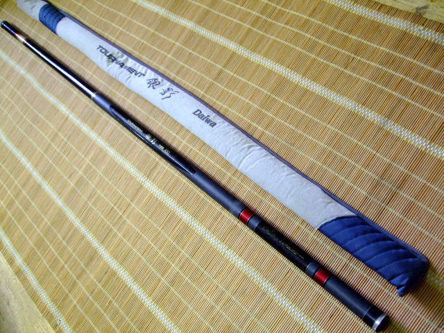 ダイワ 鮎 アモルファスウイスカー トーナメント 銀影 中硬硬 100