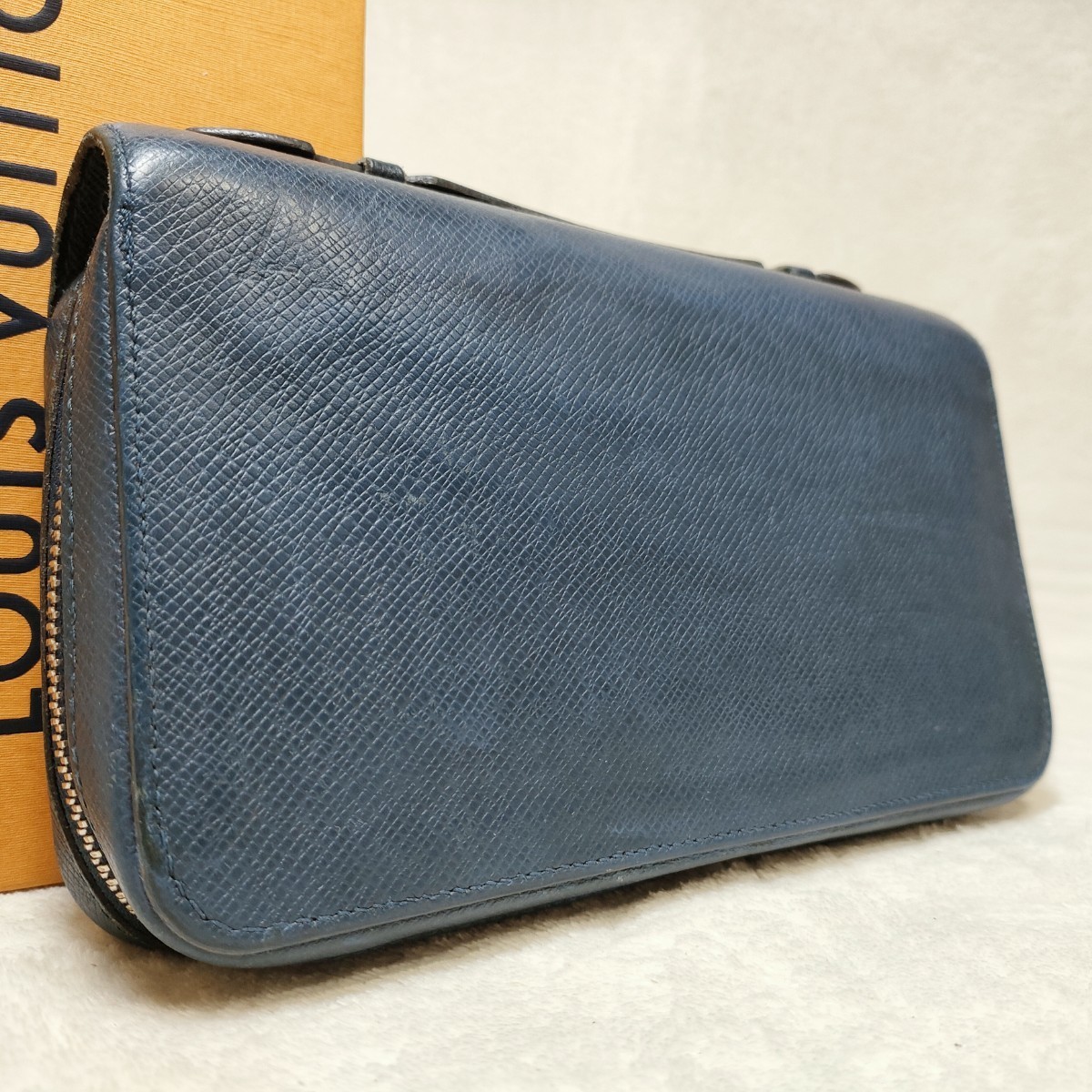 希少色 極美品 ルイヴィトン タイガ ジッピーXL ネイビー M44275 長