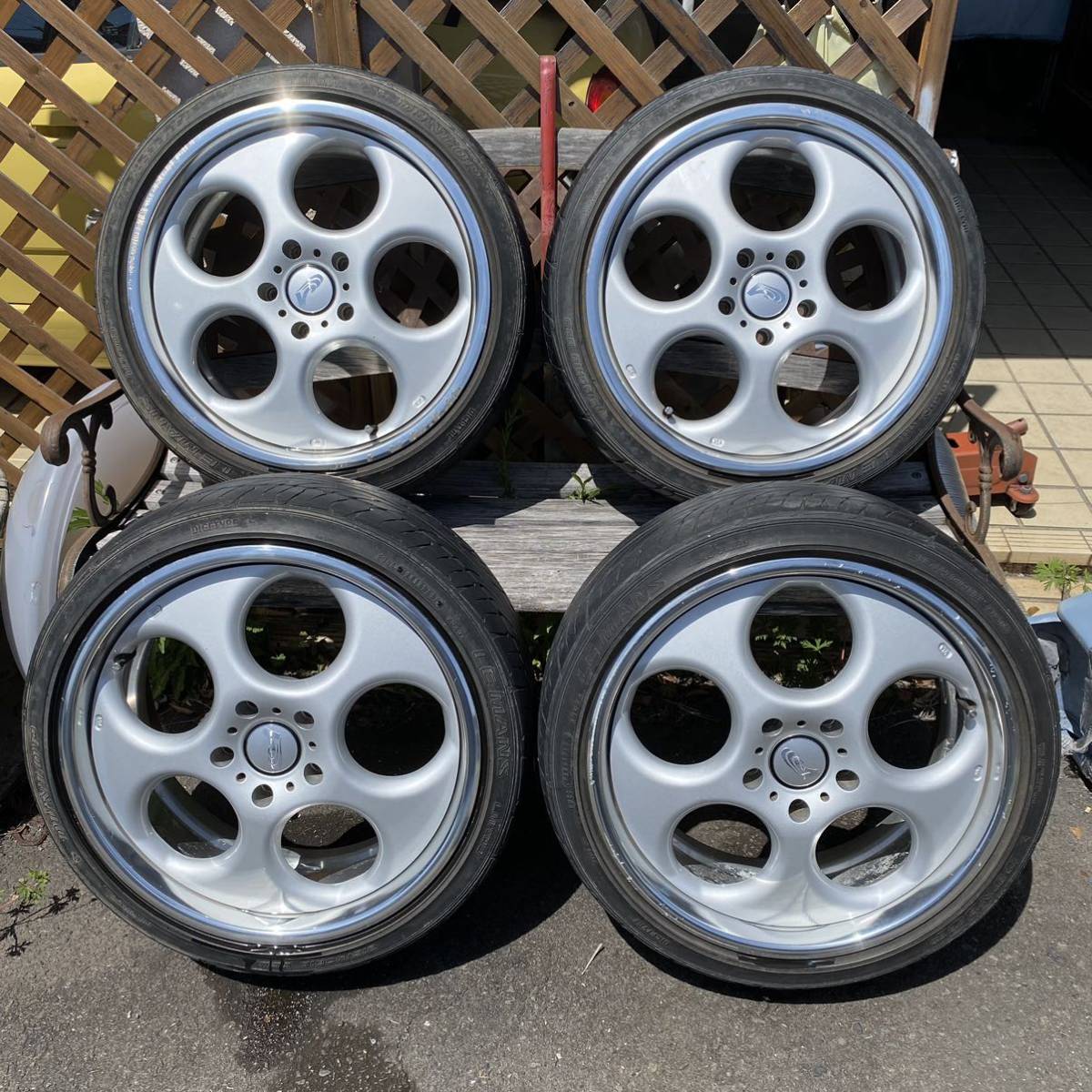 クーポン使用でお得に！RAYS VERSUS DOLCE WIDE 18x7.5J ダンロップ ル