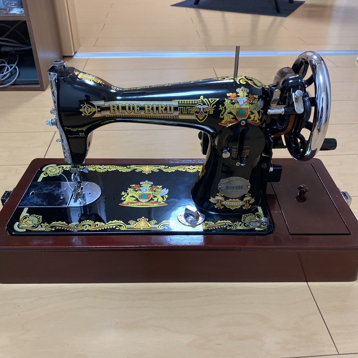引退 1円スタート アンティークミシン BLUEBIRD ブルーバード 木製