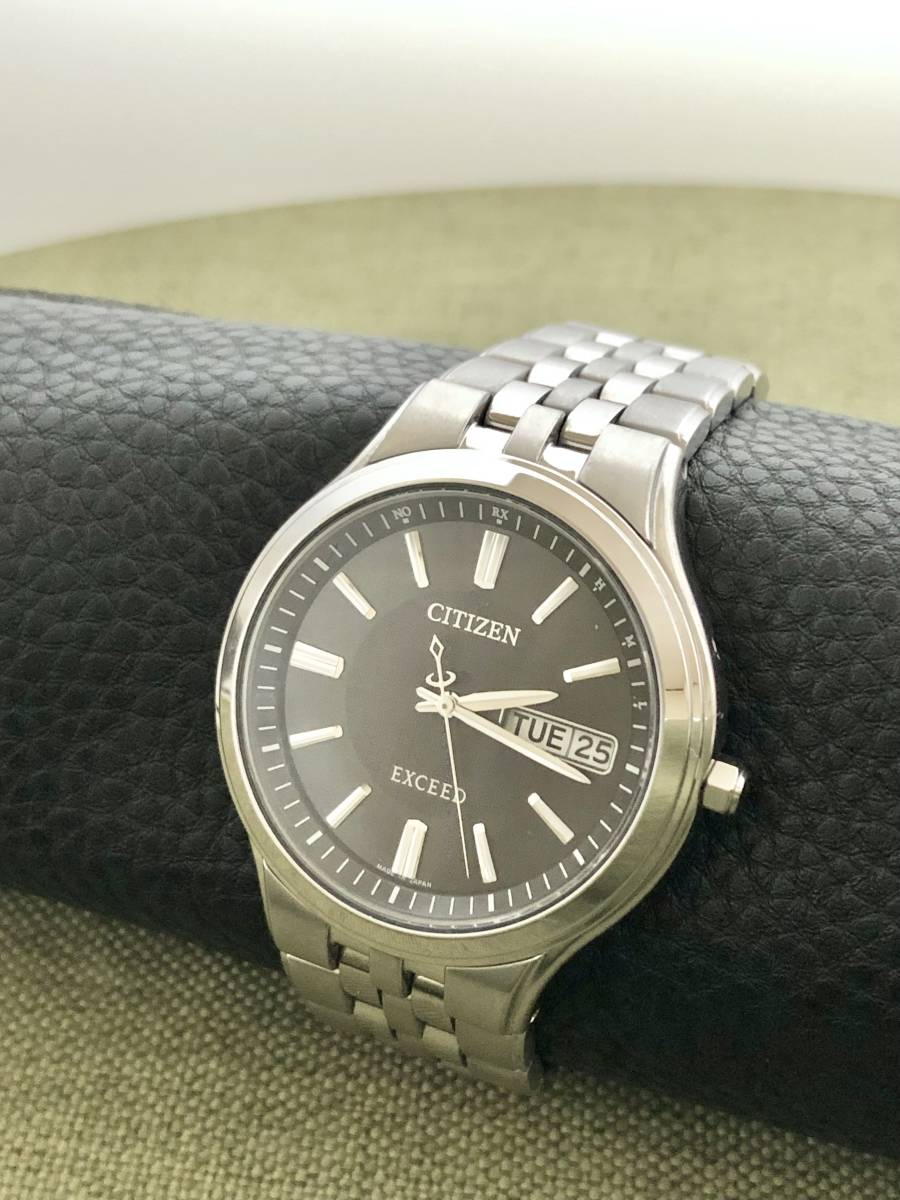 シチズン　CITIZEN EXCEED H100-T018681　電波ソーラー　腕時計　稼働品