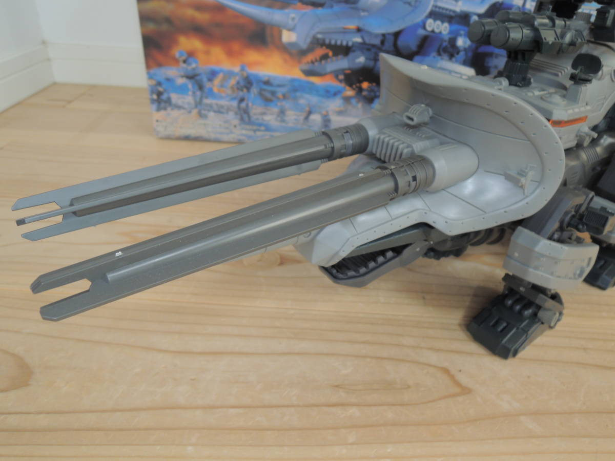 メカ生体ゾイド マッドサンダー(トリケラトプス型)旧ゾイド 【完成品】