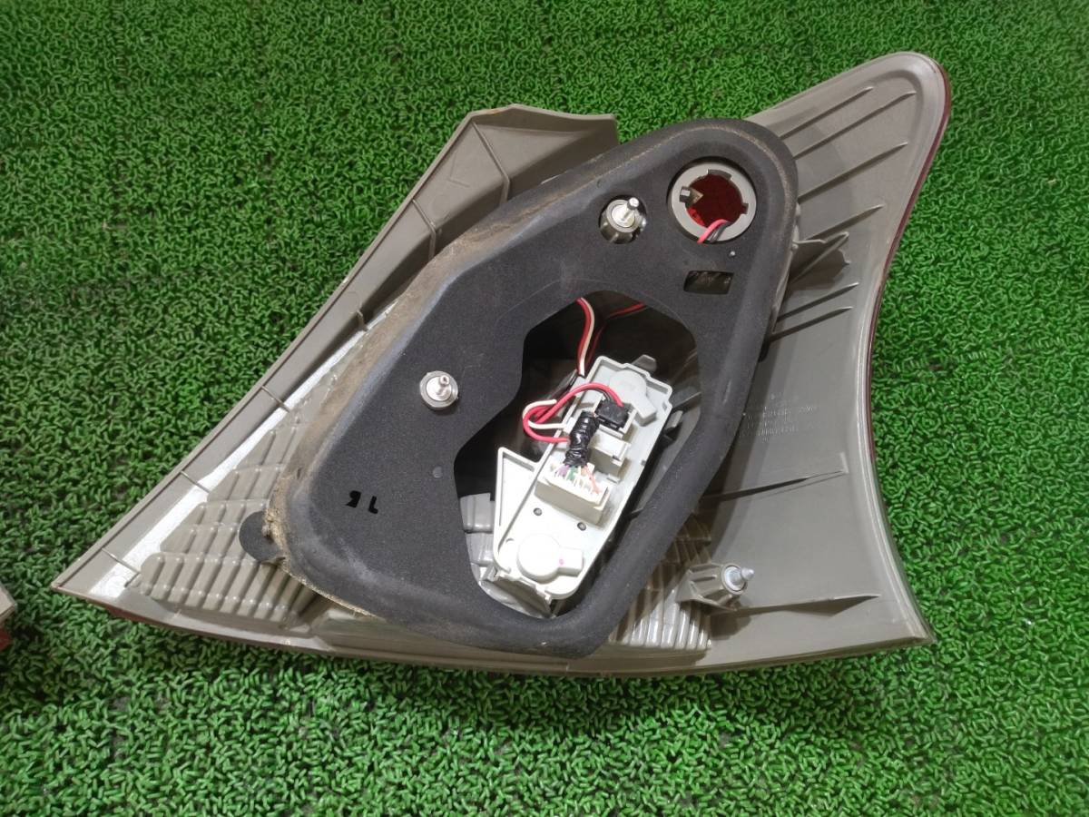 KSP90 / SCP90 ヴィッツ テールランプ 左右 KOITO 52-187 中古 #hyj (NSP60290) ヴィッツ SCP90 トヨタ 右テールライト Yahoo!オークション テールランプの通販