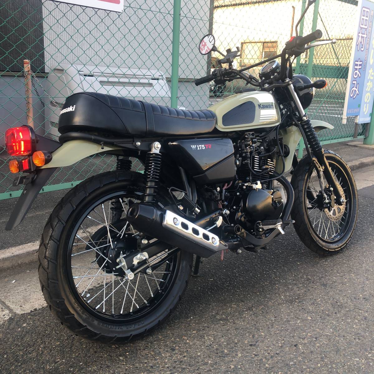 新車並 カワサキ W175 TR SE 低走行104㎞ ビンテージ クラシック