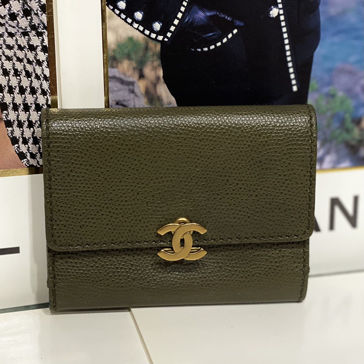 VINTAGE CHANELキャビアスキン カードケース 名刺入れ 3つ折り カーキ