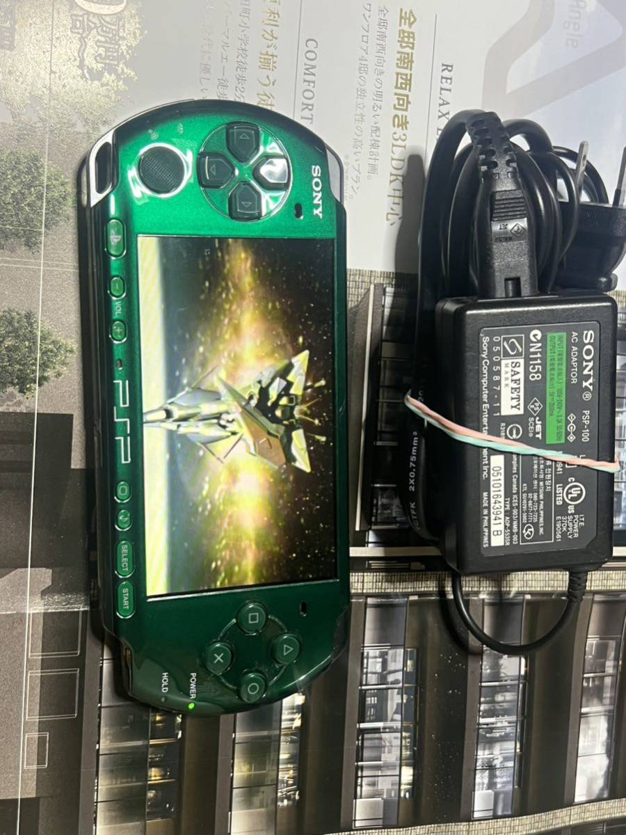 SONY PSP本体 PSP-3000 メモリーカード +アダプター＋バッテリー付き