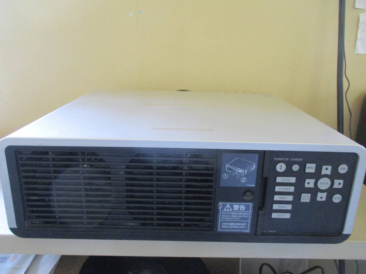 Panasonic pt-d5000sプロジェクター本体 Panasonic pt-d5000sプロジェクター本体