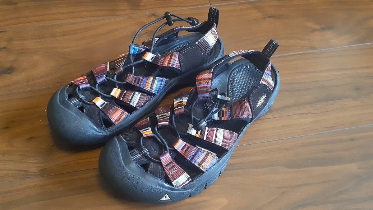 大人気，正規品 KEEN キーン サンダル ニューポート 26.5cm(KEEN)｜売買されたオークション情報、yahooの商品情報をアーカイブ公開 - オークファン KEEN