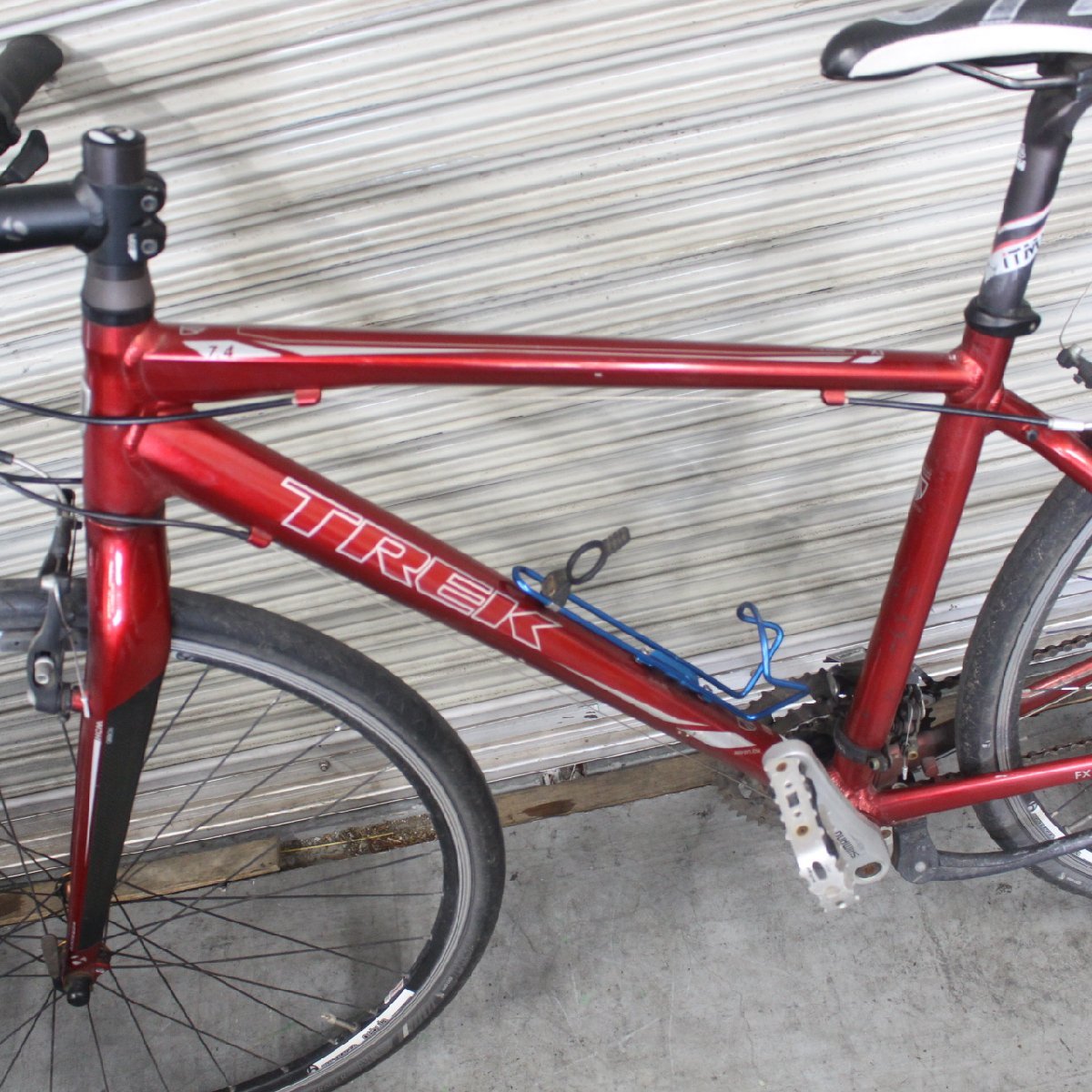 T043) トレック TREK 7.4FX クロスバイク アルミフレーム 3×9速 450  