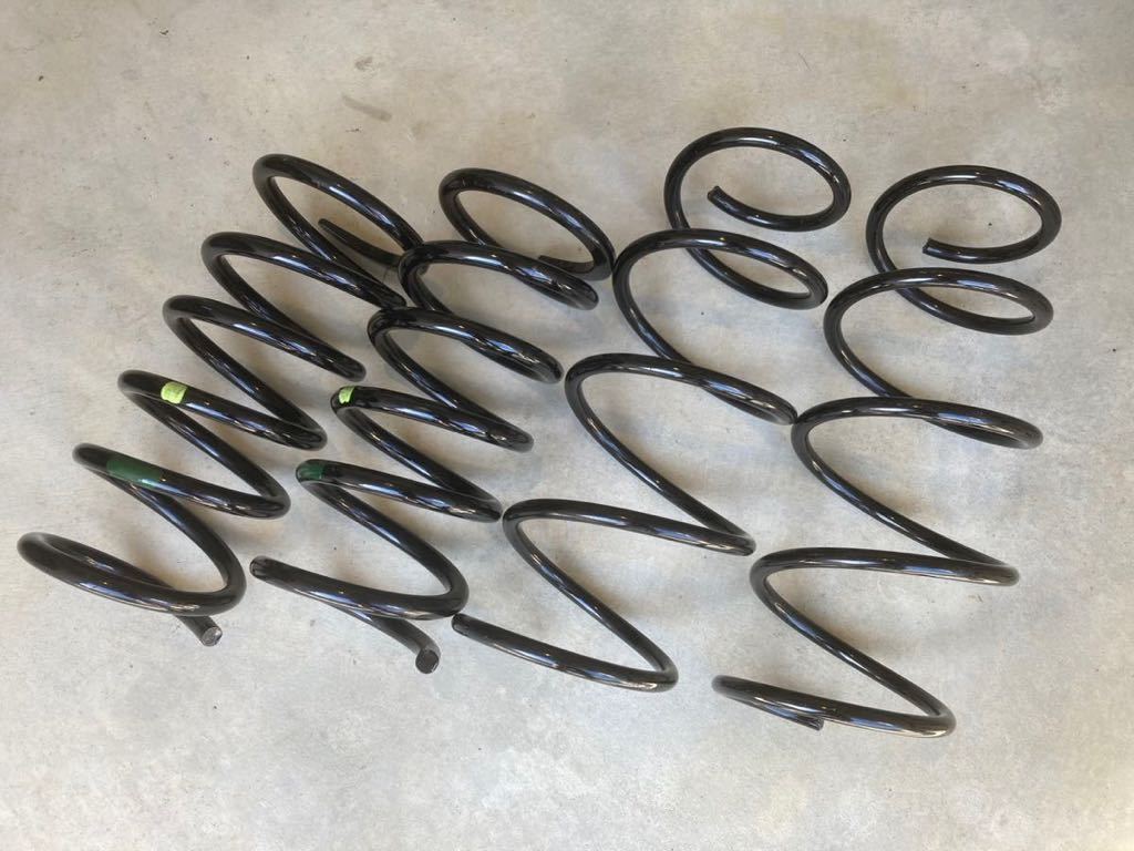 新車外し　70後期　ノア　ヴォクシー　純正スプリング　1台分　ZRR70W ノーマル