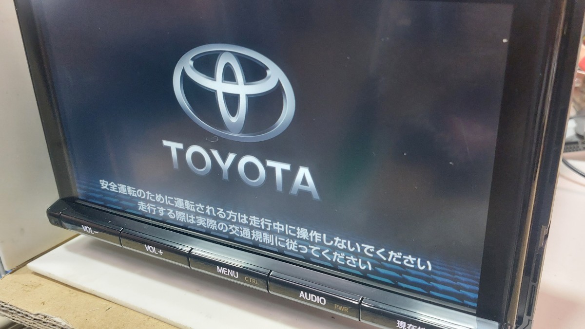 トヨタ NSZT-Y66T 2018年度地図データ ディスク引き出し不良 (管理番号: 23021081 )