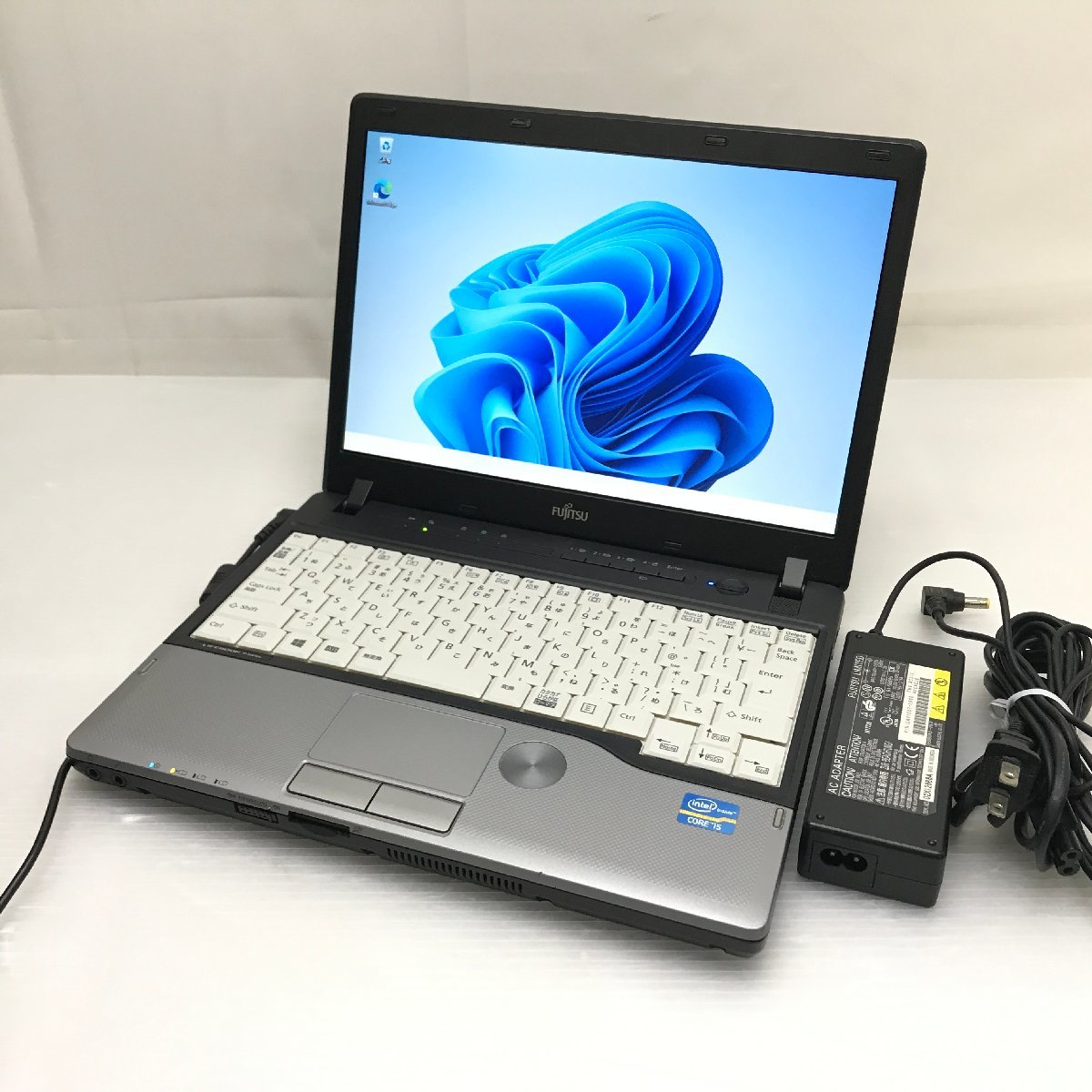 ジャンク/ VAIO VJPK11C12N Intel Core i3-8145U メモリ4.1GB