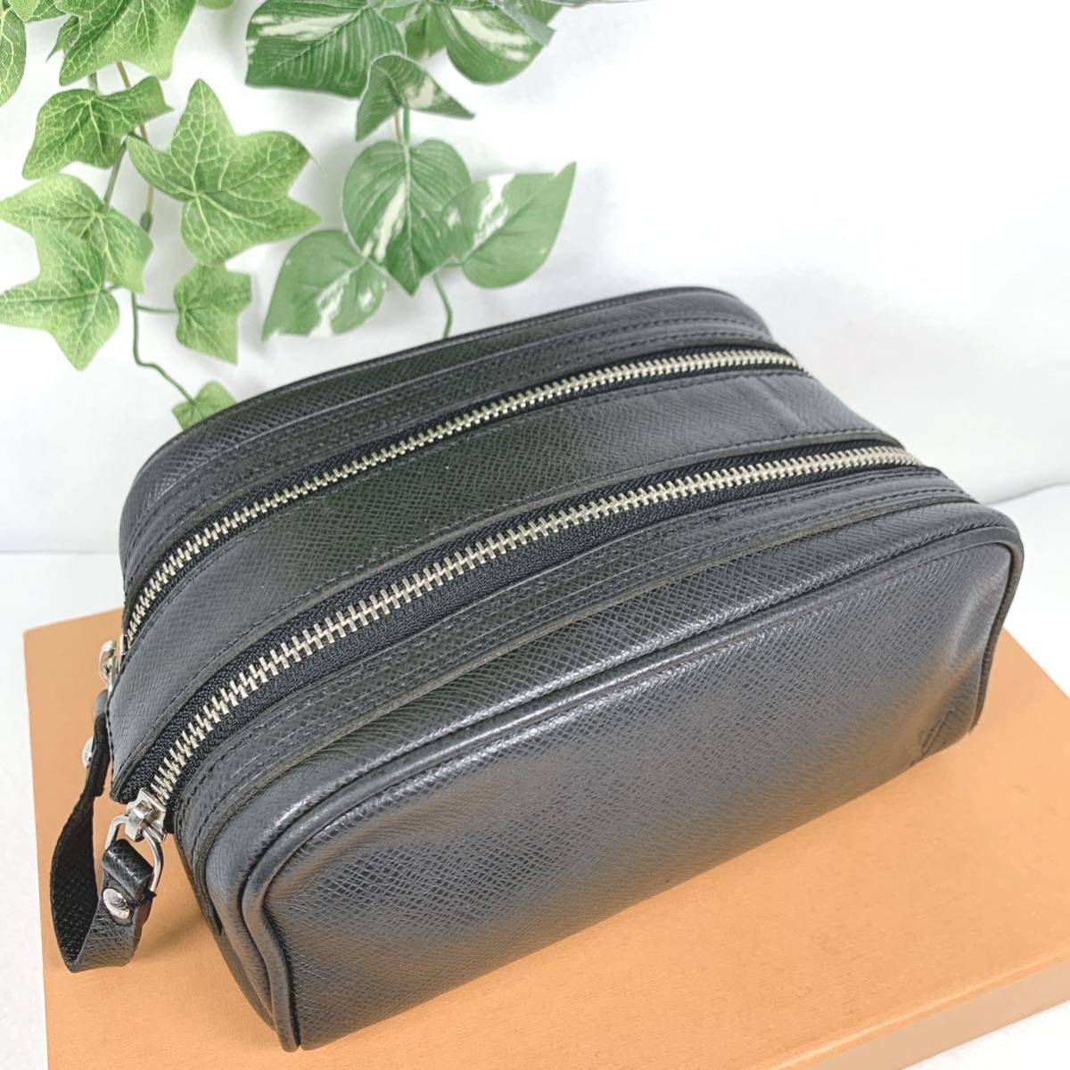 1円スタート】LOUIS VUITTON ルイヴィトン タイガ ブラック トゥルース 