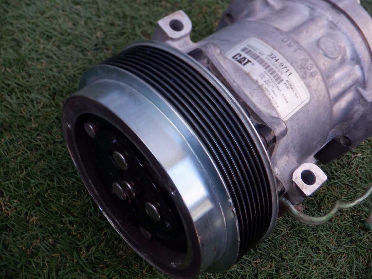 CAT 重機 キャタピラーSD7H15-4130 324-9711 エアコン コンプレッサー