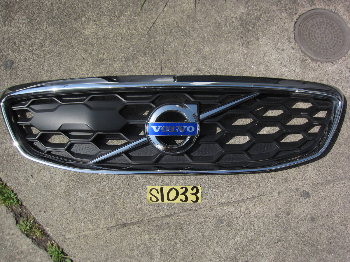 VOLVO ボルボ V40 クロスカントリー センターグリル フロントグリル 31301890 31301891　S1033 クロスカントリー ボルボ V40 ＡＷＤ Ｔ５ クロスカントリーの価格・新型情報・グレード諸元