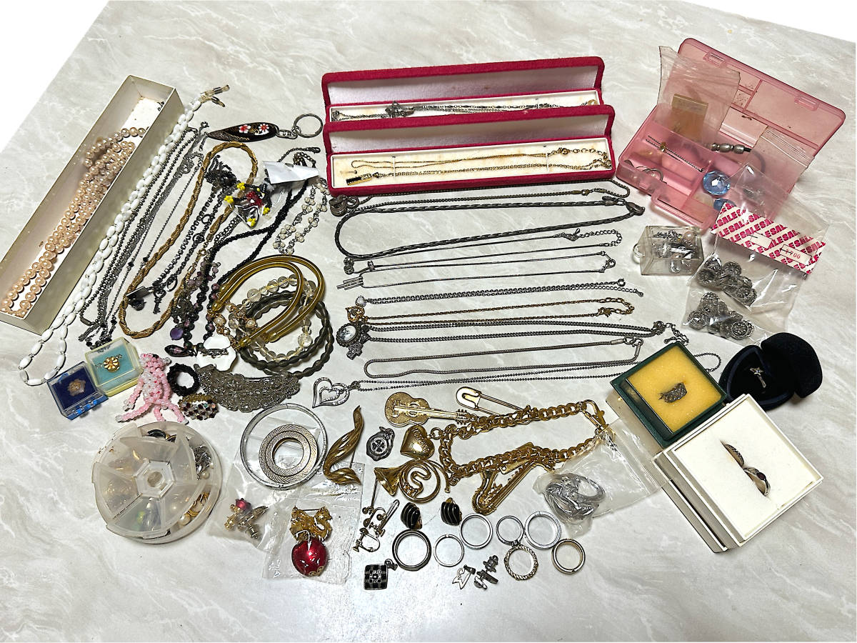 1円～/アクセサリ まとめ/シルバー含む/イミテーション/金メッキ/色石/天然石/ネックレス・ピアス・トップ・リング・ビーズ他/重量 1188.4g