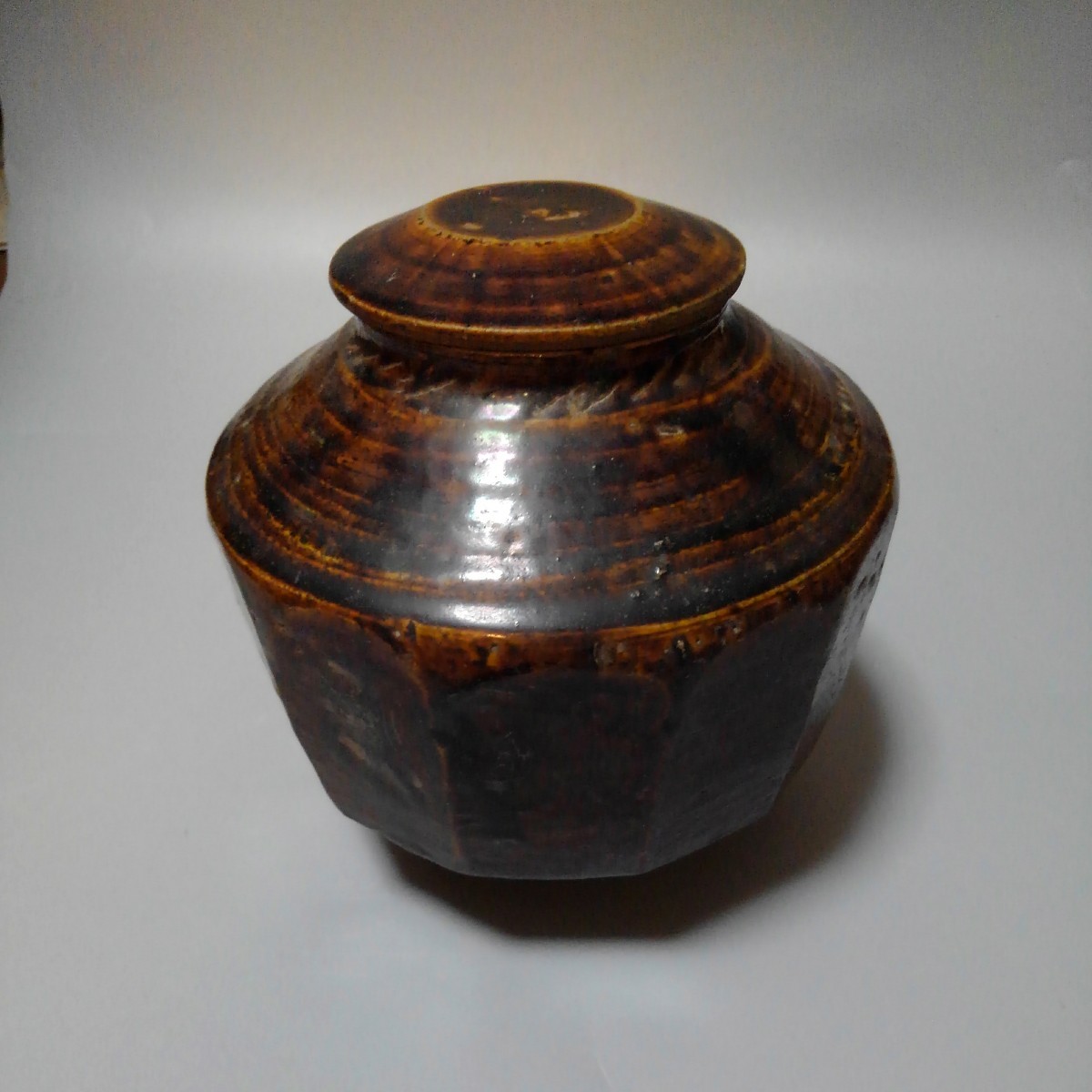 W978. 中国古玩 宋代 汝窯 龍装飾 花唐草文蓋壷 / 陶器陶芸古美術時代