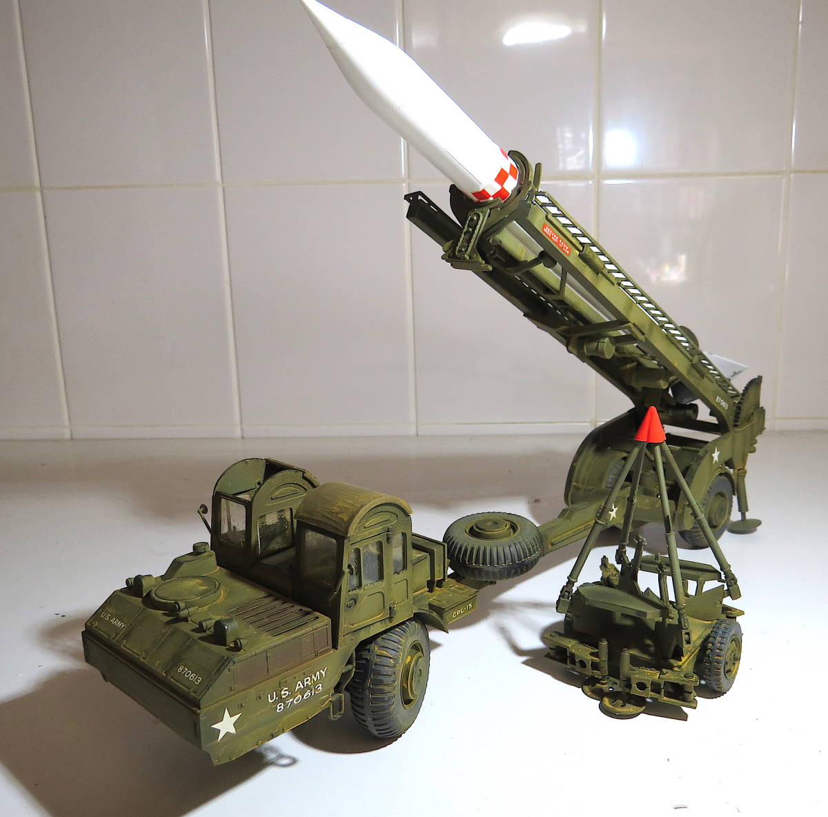 REVELL レベル　1/40 完成品　コーポラル