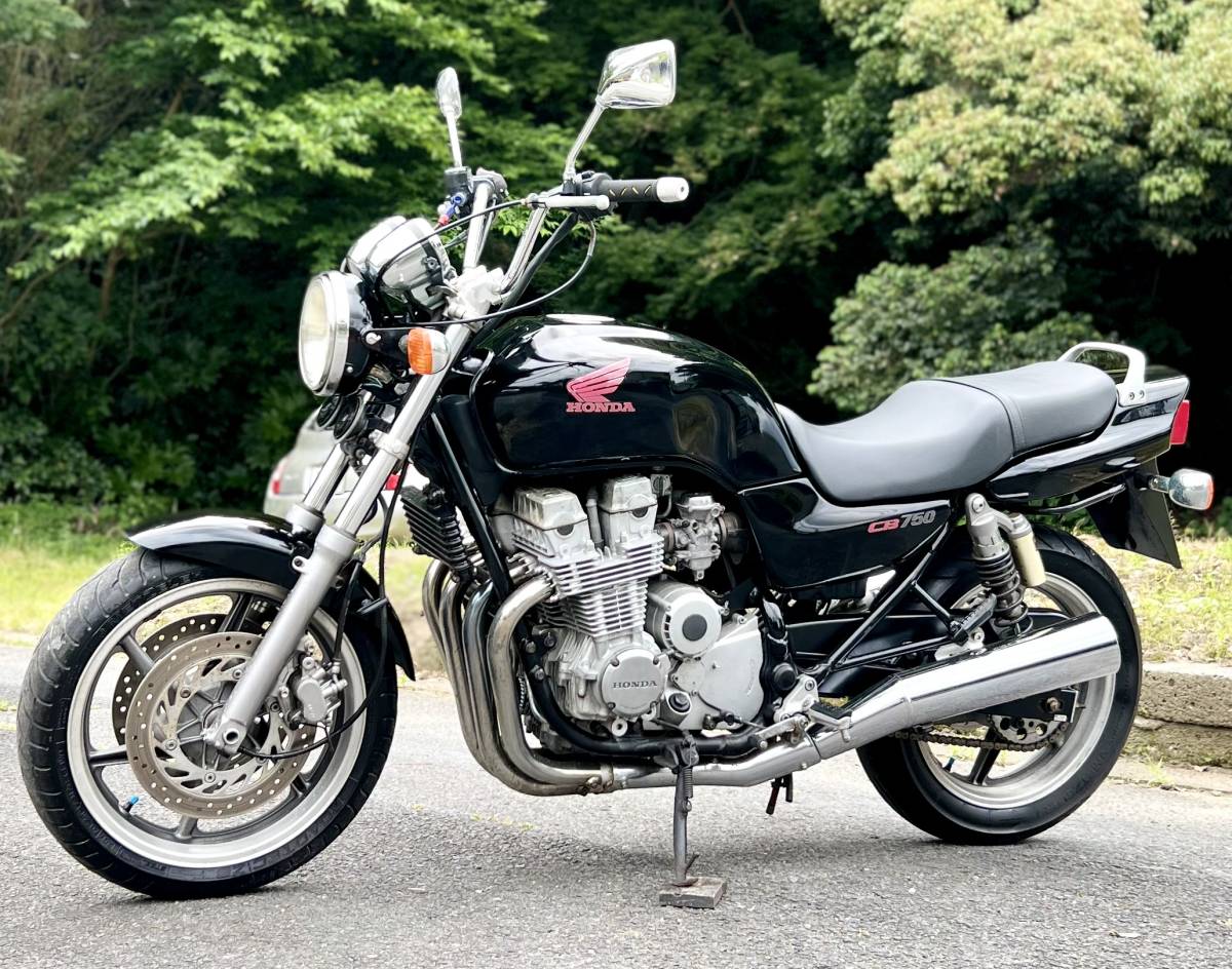CB750 - RC42 平成17年 1992- バイクの系譜 (RC42) 25883km アップ 